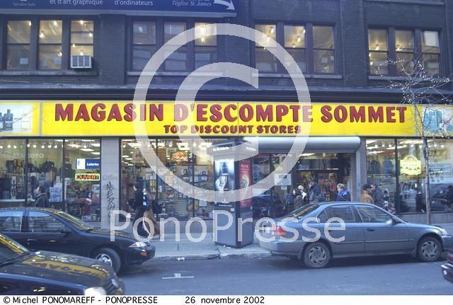 Bilingual Store in Quebec